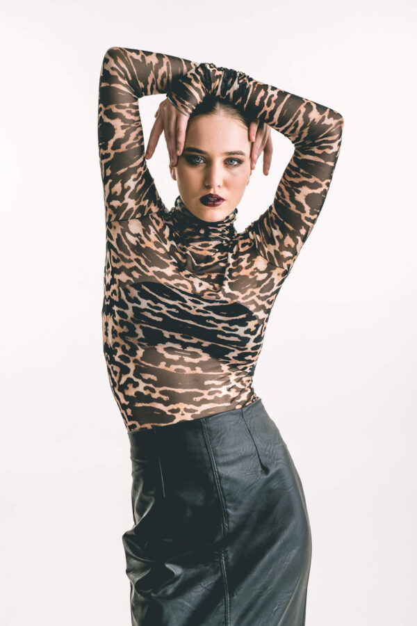 Leo Mesh Top - Typelove