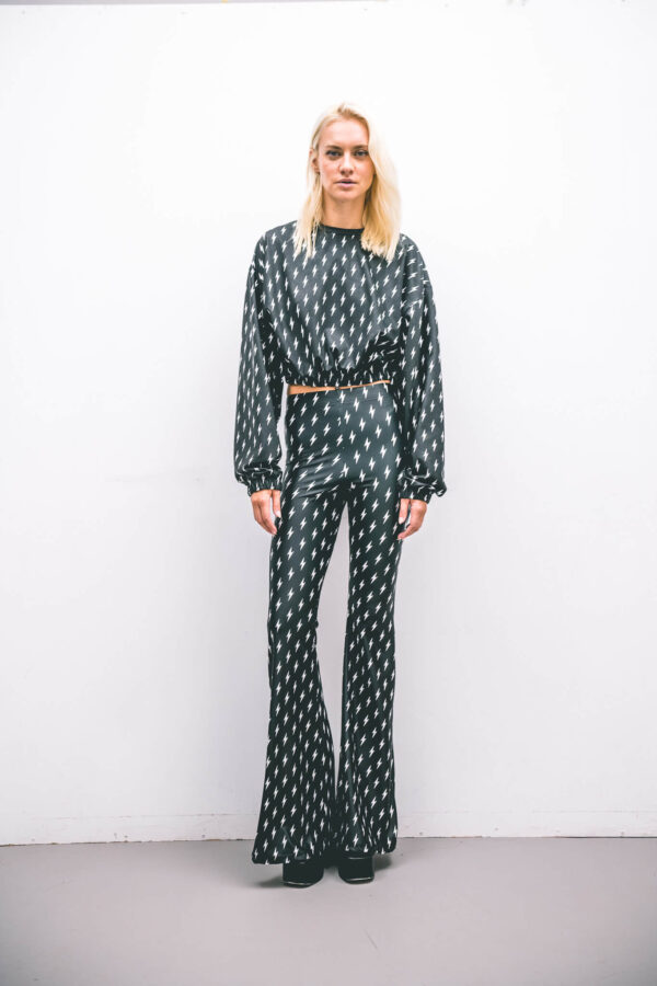 Thunder Oversized Crop sweatshirt - Typelove