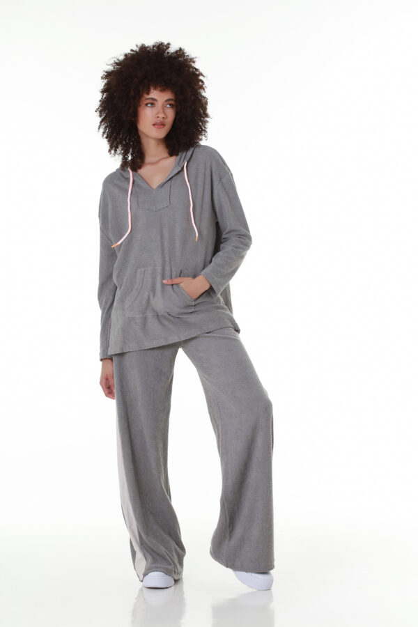 Wide-leg Altra Volta sweatpants in light grey