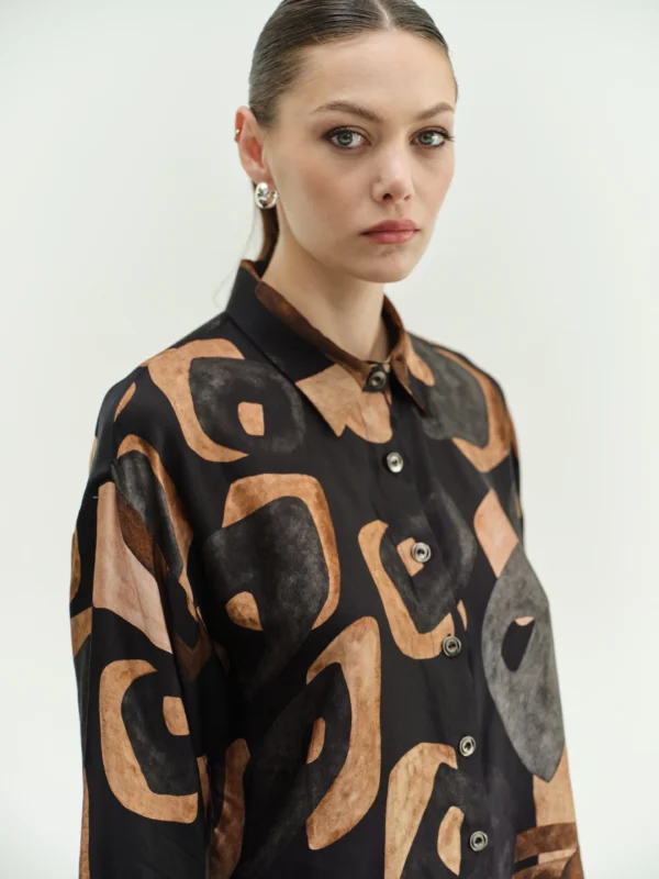 Πουκάμισο εμπριμέ μοτίβα