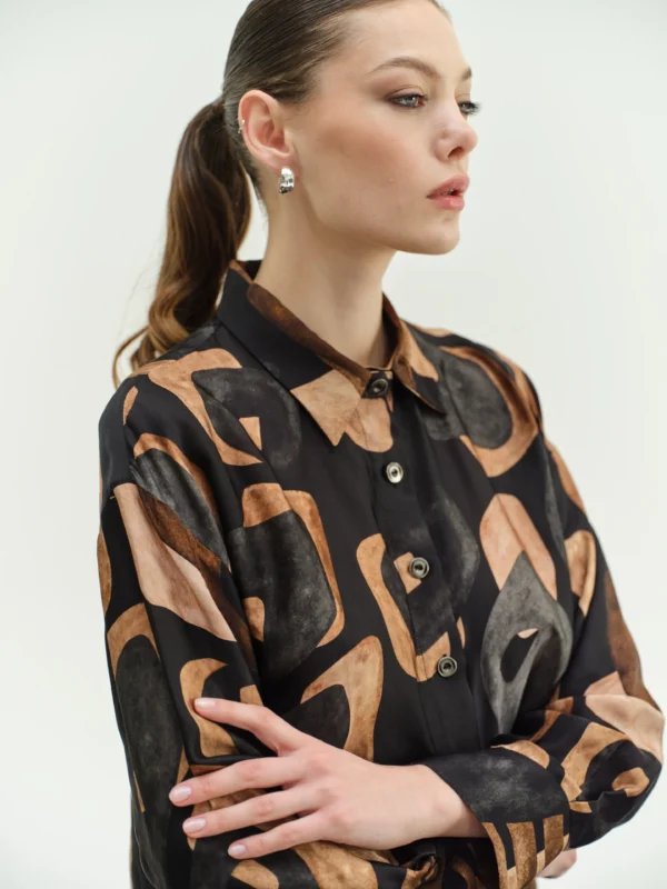 Πουκάμισο εμπριμέ μοτίβα