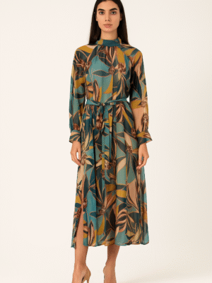 Εμπριμέ φόρεμα