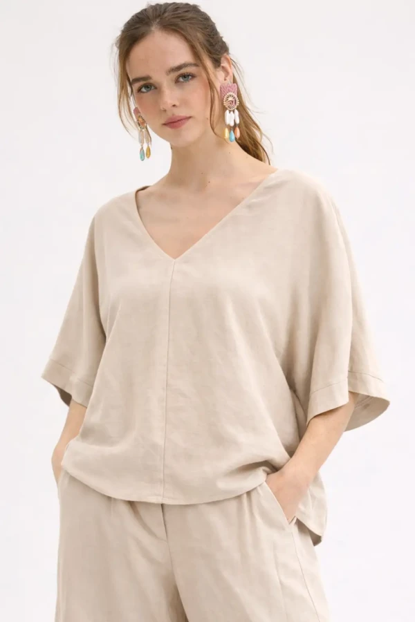 Μπλούζα σε loose γραμμή