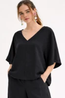 Μπλούζα σε loose γραμμή