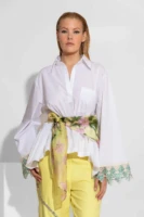 Πουκάμισο με δαντέλα στα μανίκια