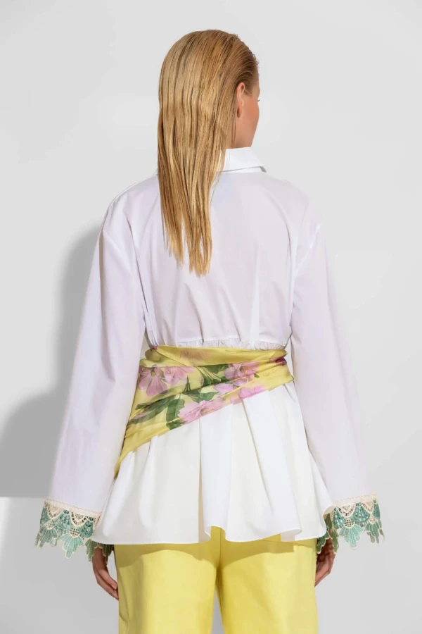 Πουκάμισο με δαντέλα στα μανίκια