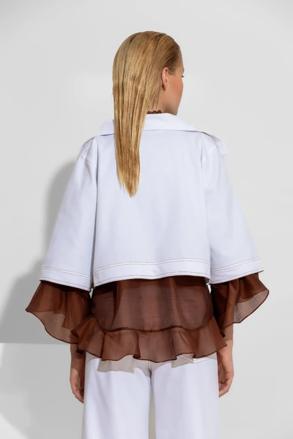 Oversized κοντό τζιν μπουφάν σε λευκό