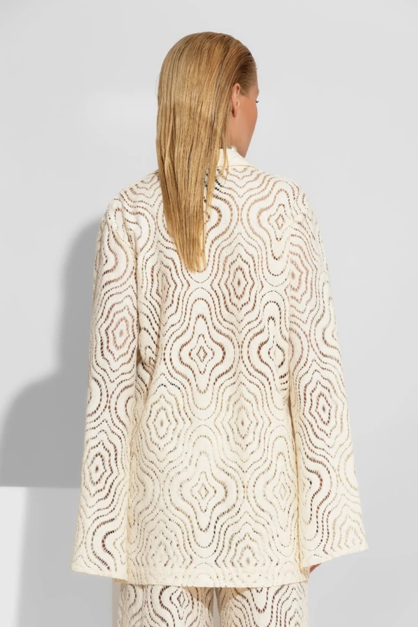 Oversized σακάκι σε πλεκτή δαντέλα