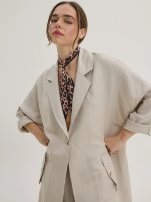 Σακάκι σε χαλαρή σύγχρονη γραμμή