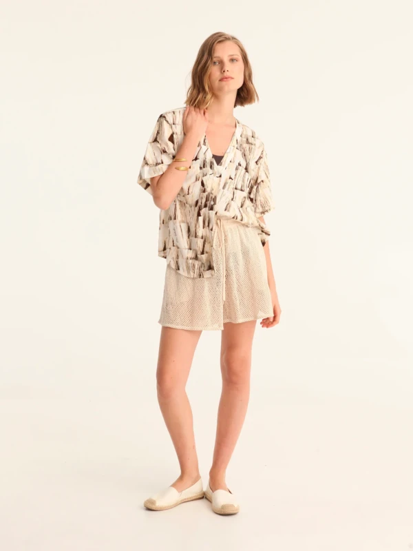 TASSELS cropped shirt