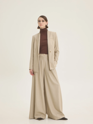 Wide leg trousers
