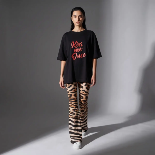 Kiss Me Once Graphic T-Shirt Black